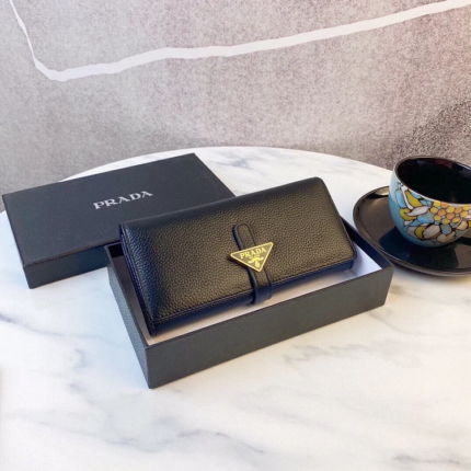 Prada new arrival wallet for women