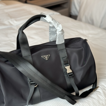 Prada new arrival travel bag for women size; 45*25cm