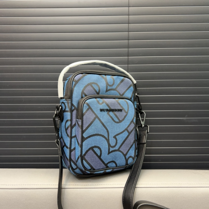 Bur new arrival camera bag size : 19 x 15 cm