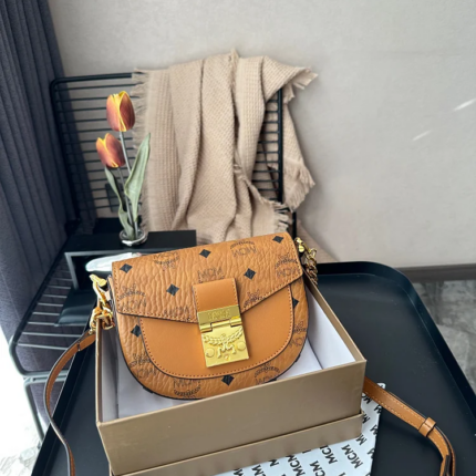 MCM mini bag new arrival size: 18 * 12 cm