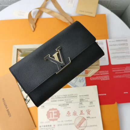 L Capucines new arrival wallet