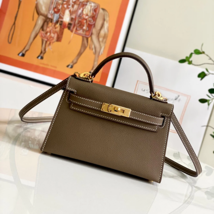 Hermès Kelly 20 Mini Bag in Epsom Leather with Gold Hardware