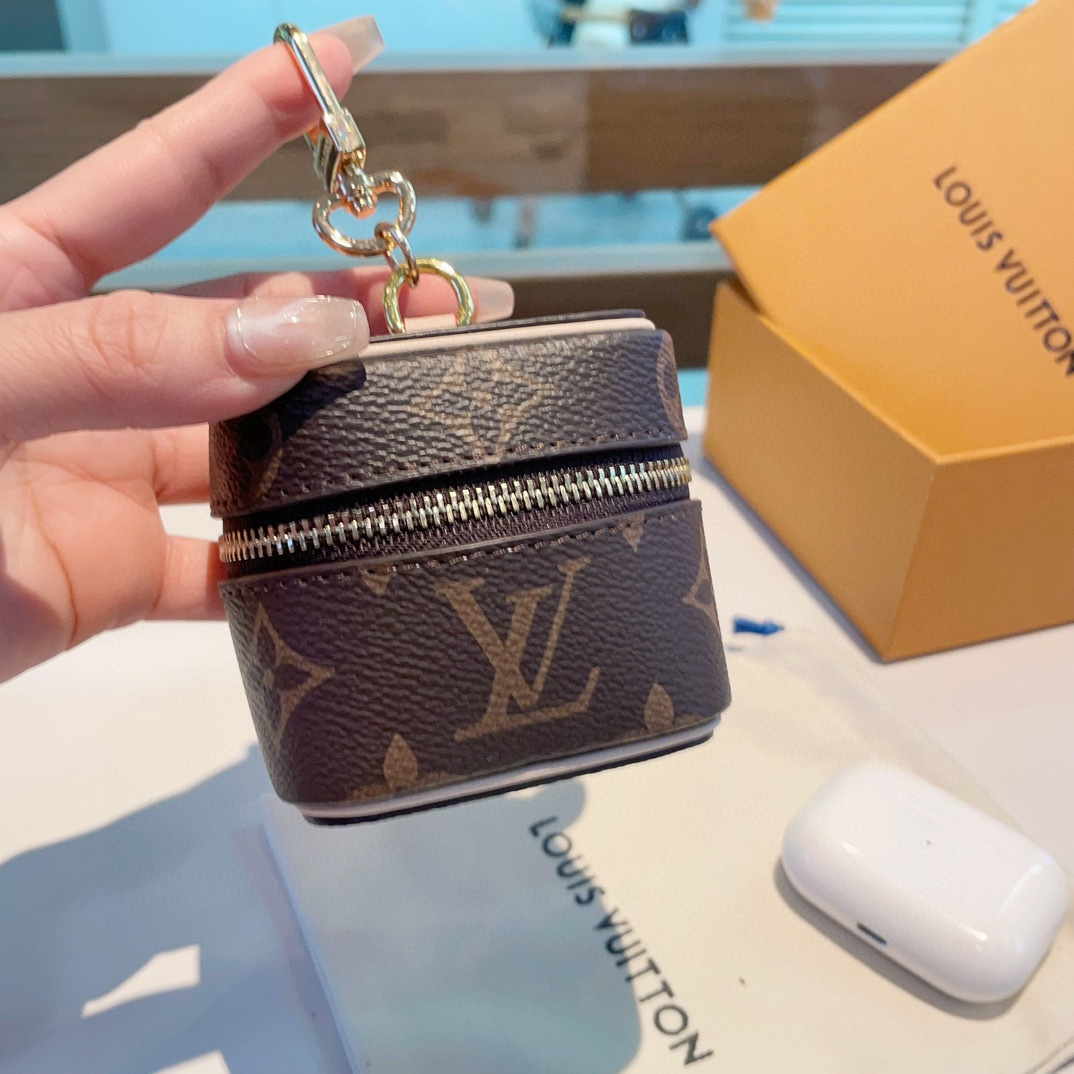 Louis Vuitton new arrival wallet earphone bag